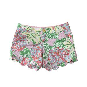 LILLY PULITZER Mariposa Shorts SIZE 2 Buttercup Print Scalloped Hem 5” Inseam